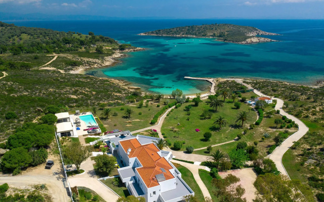 Ti Amo Secrets Diaporos Island Villas