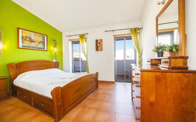 A09 - Super Central Duplex Apartment