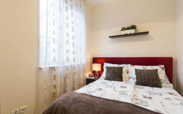 White Lions- Hotel Apartments