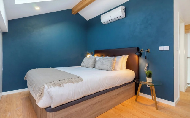 C314 Riverside View Premium Apartment w/ AC & Terrace