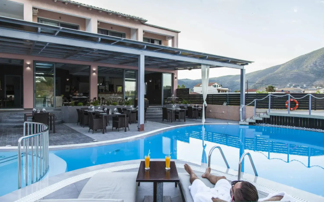 Armonia luxury hotel