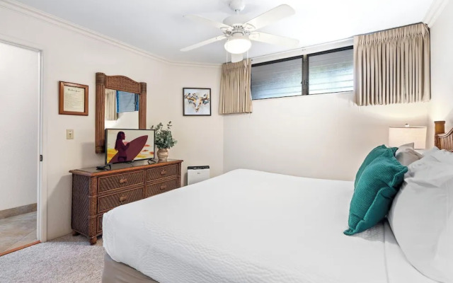 Ocean View - Pool & BBQ Area - Vrkcv