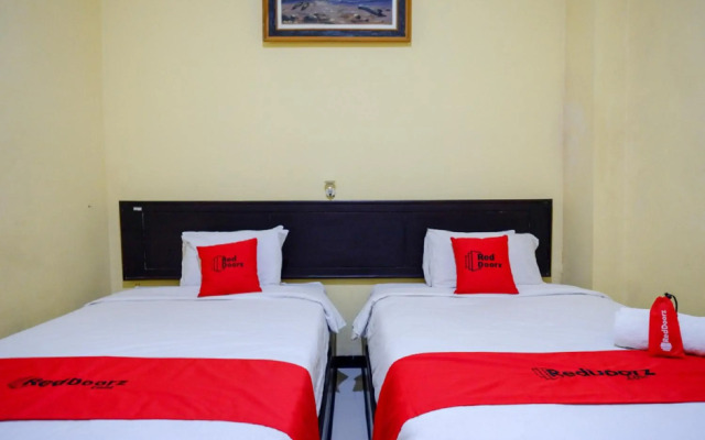 RedDoorz near Citraland Waterpark Kendari