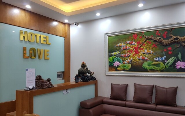 Love Hotel by OYO Rooms