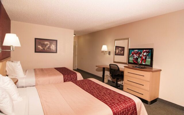 Red Roof Inn & Suites Pensacola East - Milton