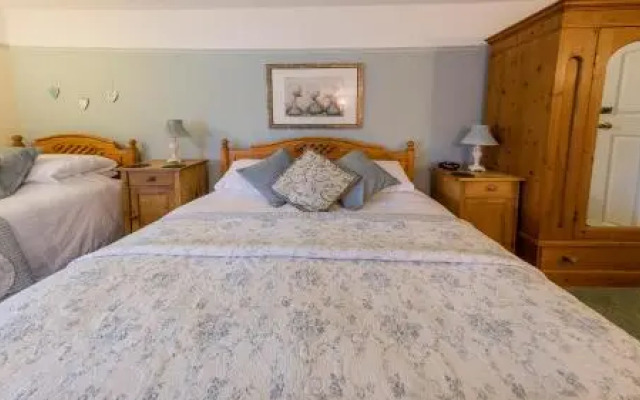 Warren House B&B