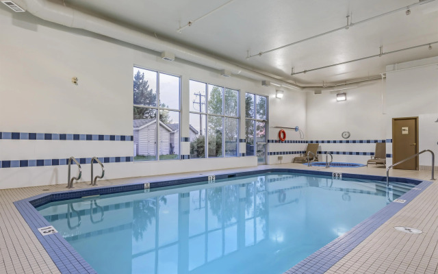 Best Western Plus Red Deer Inn & Suites