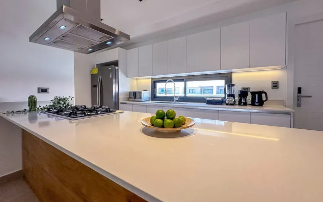 Luxury 2 Bedroom Apartment