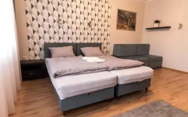 Weninger Apartman Lakas