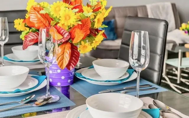 Bright 1BR Apt With King bed - Near DT Hamilton