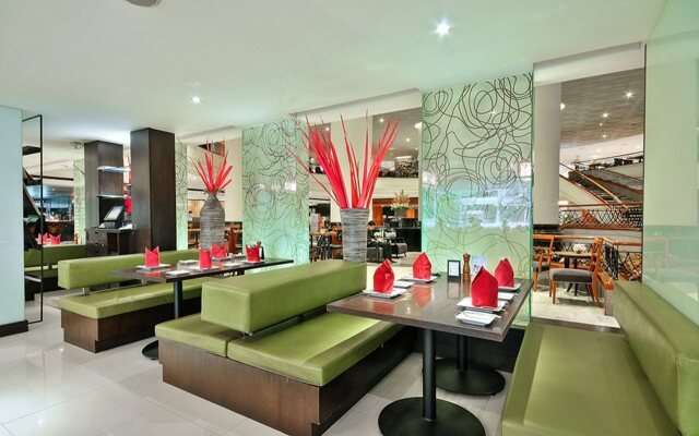 Narai Hotel (SHA Extra Plus)