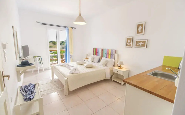 Faros Apartments