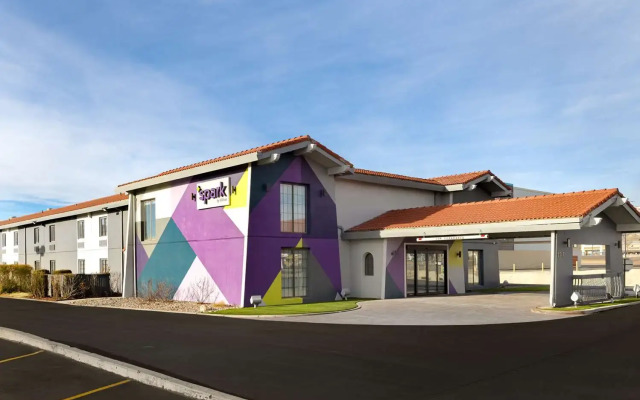 Spark by Hilton Rock Springs