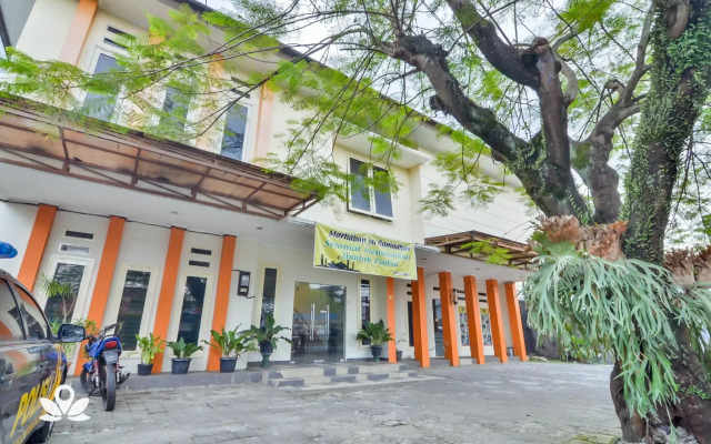 ZEN Rooms Basic GOR Cikutra