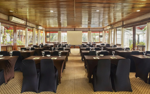 Jambuluwuk Convention Hall & Resort Puncak