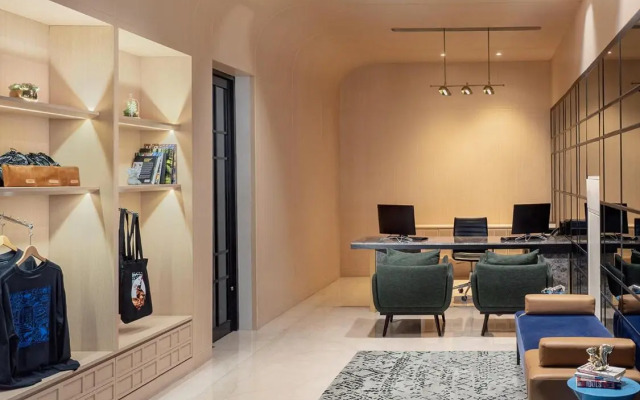 The Reiz Suites, Artotel Curated