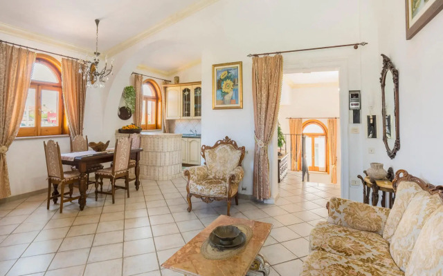 Traditional holiday home  with private terrace