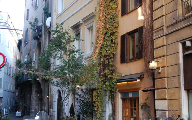 RSH Navona Apartments