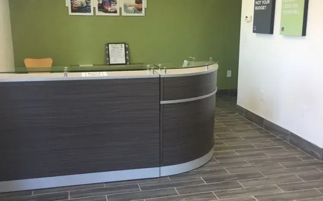 Travelodge Inn And Suites Pensacola