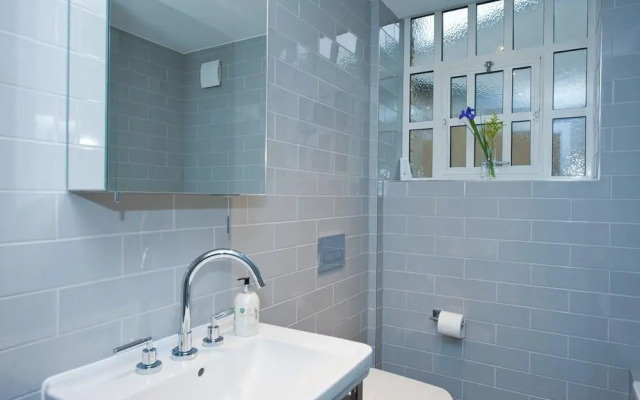 Spitalfields Superior 1 Bedroom Apartment - TLA 67545