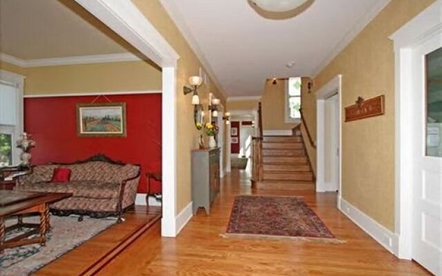 Barrington House Bed & Breakfast