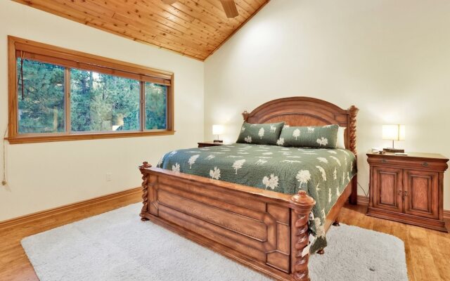 2282-the Spa At Winterset 4 Bedroom Chalet by RedAwning