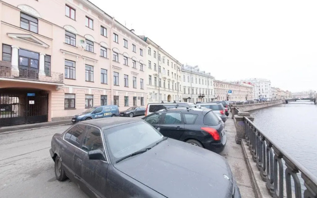 A-RENT On Naberezhnaya Griboedova