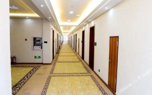 Yufeng International Hotel