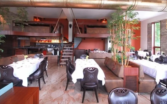 Sai Palace Hotel