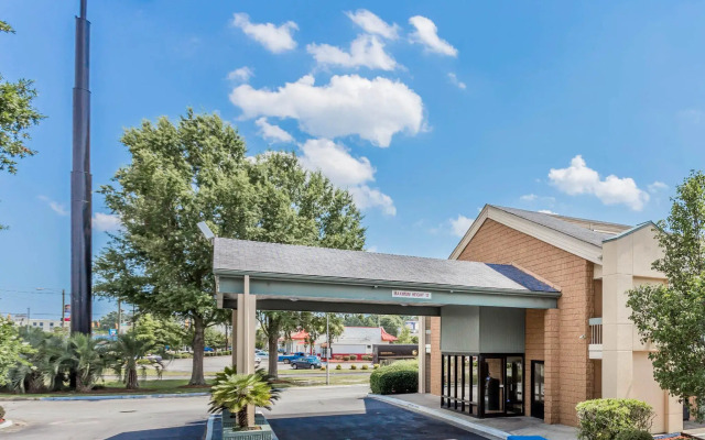 Quality Inn North North Charleston