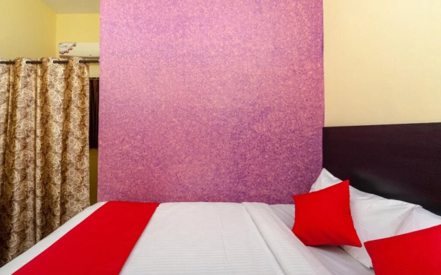 OYO 24898 Senthur Murugan Residency