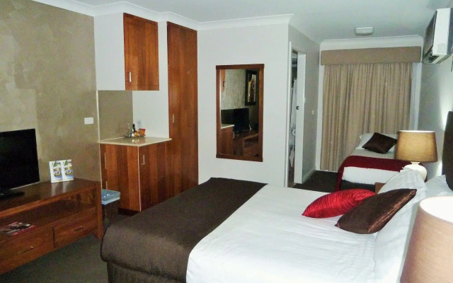 The Aston Motel - Tamworth