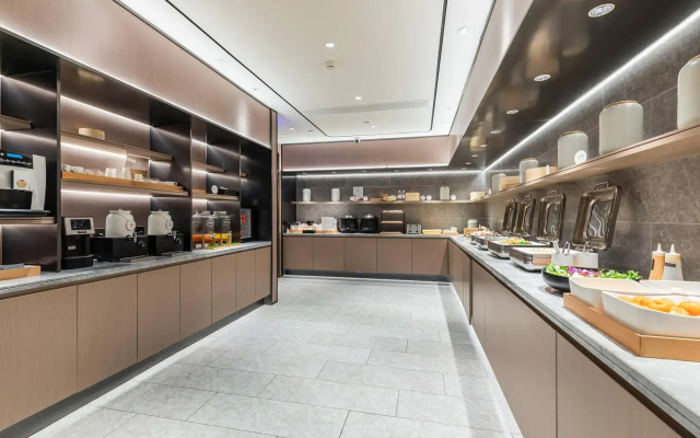 Yiling Hotel