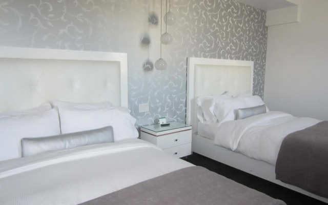 La Pensione Hotel