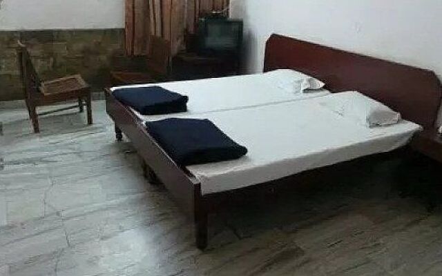 Hotel Jai Hind And Resturant