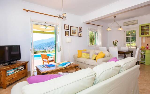 The Bay House in Vathy