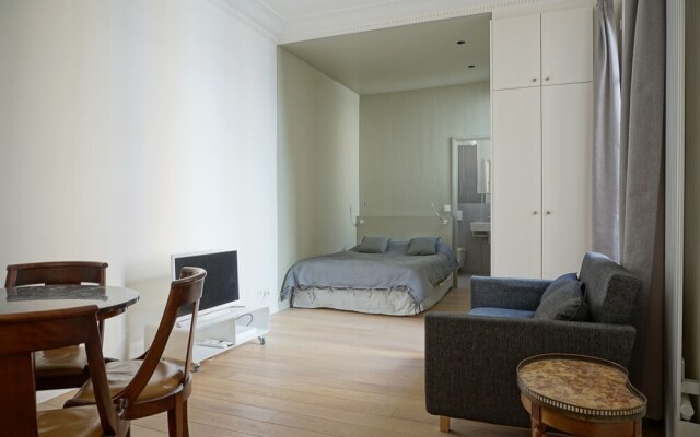 Etoile - Studio - Paris 8