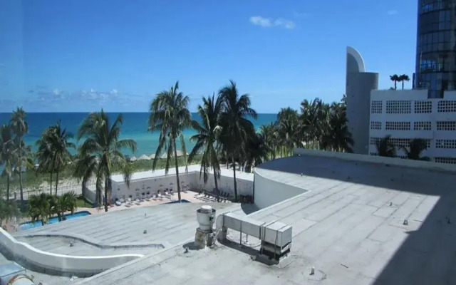 Casablanca Miami Beach