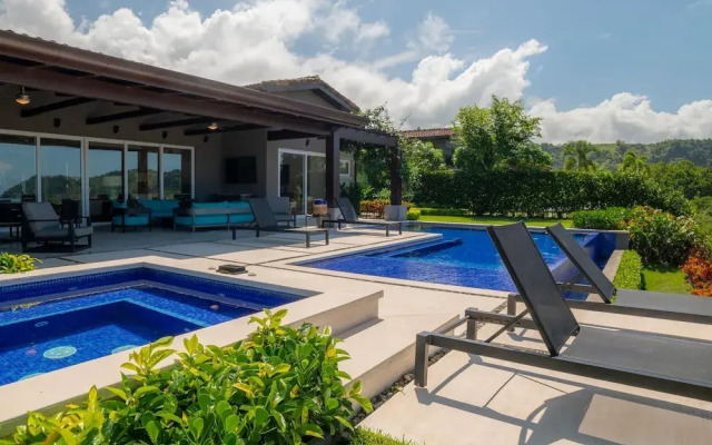- Casa Blue Sail 6 bdr Ocean View - Family