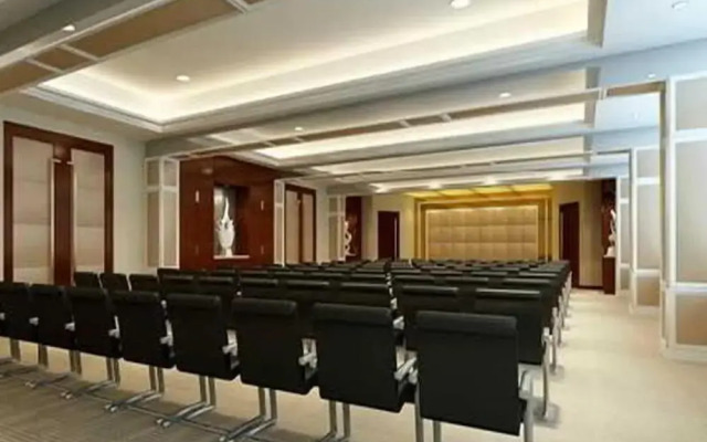 Holiday Inn Express Shanghai Changyang Road by IHG