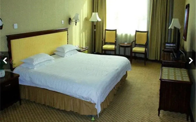Huifeng Hotel