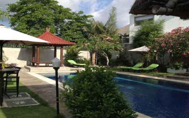 Senyum Villa
