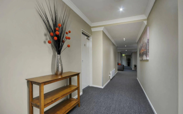 Bridges on Argyle Motel & Apartments