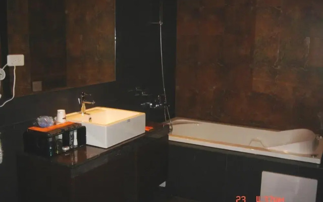 Hip Spa Motel