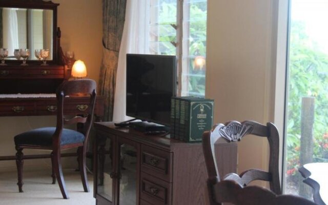 Highwood Park B&B Guest Lodge