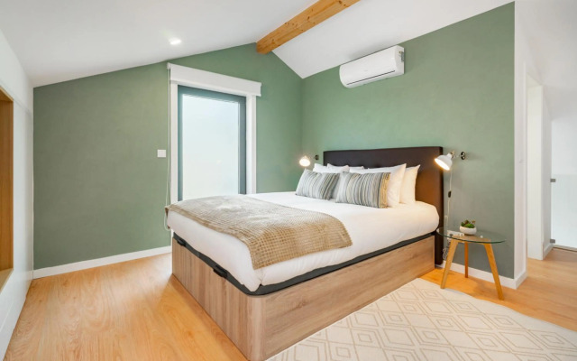 WHome Riverside View Premium Apartment w/ AC & Terrace