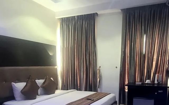 Phi Apartment