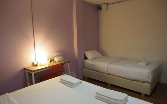 63 Bangkok Boutique Bed & Breakfast