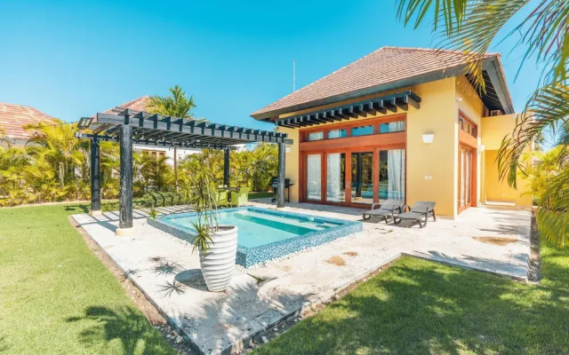 Tranquil Bungalow w Pool at Green Village Ca