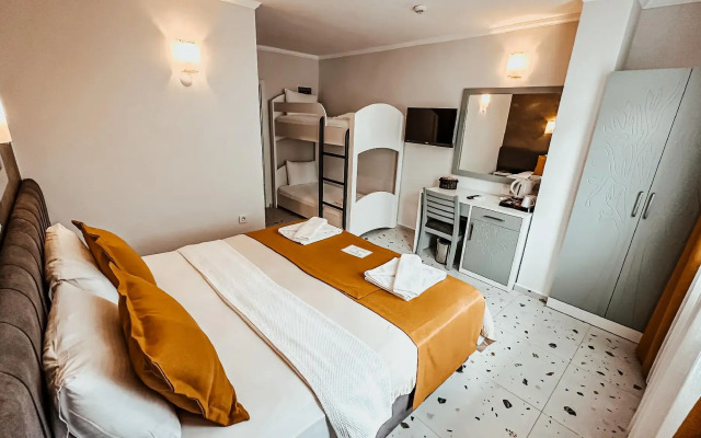 Tonoz Beach Hotel
